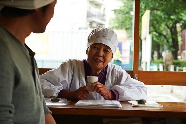 大众化的广场舞_大众健身广场舞蹦迪摇_大众广场舞不是闹着玩