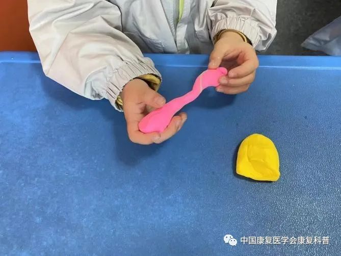 感统训练单腿椅_家庭感觉统合游戏_感觉统合训练小游戏